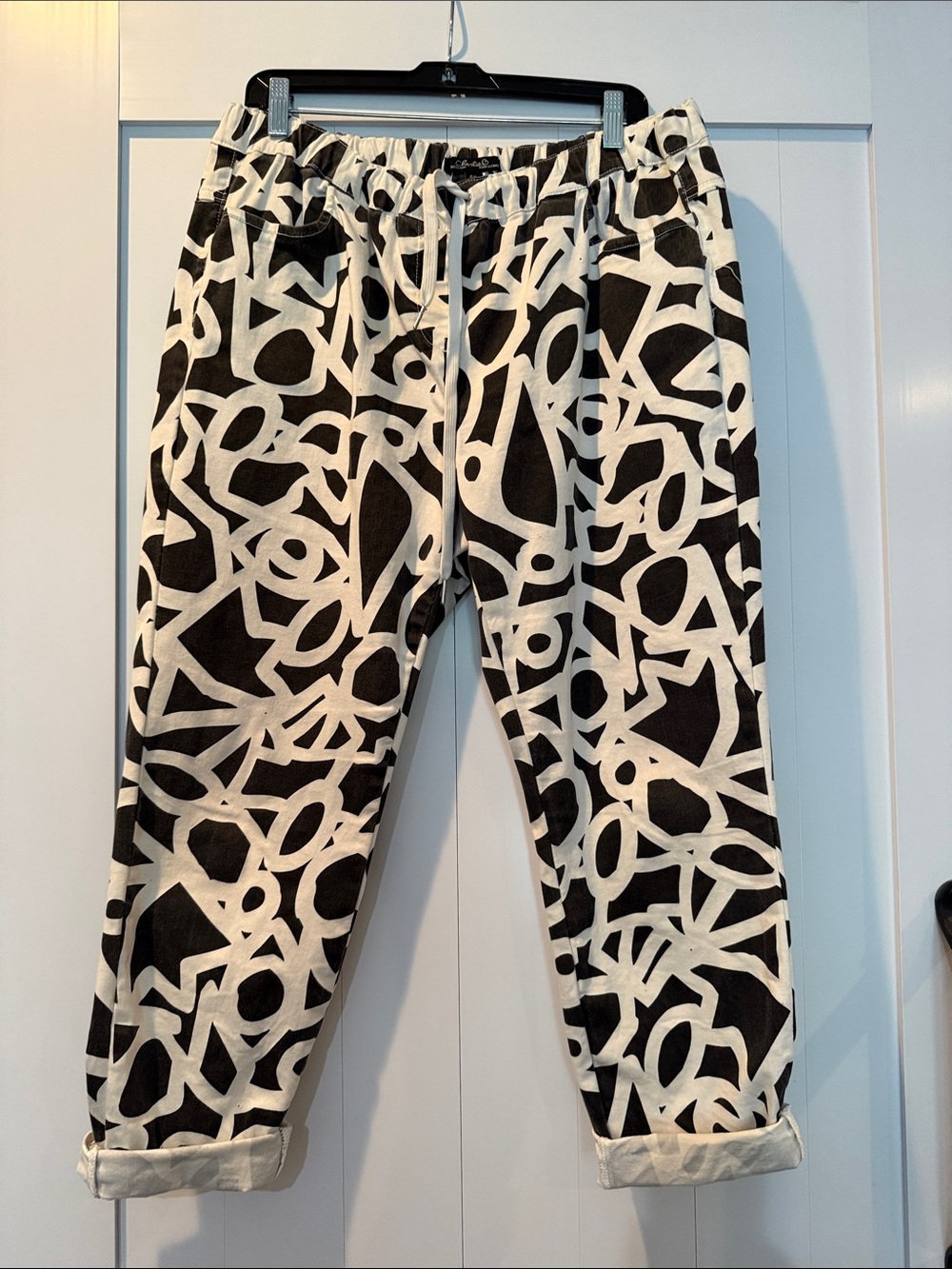 Charlie B Black & White Abstract Print cotton Jogger Pants